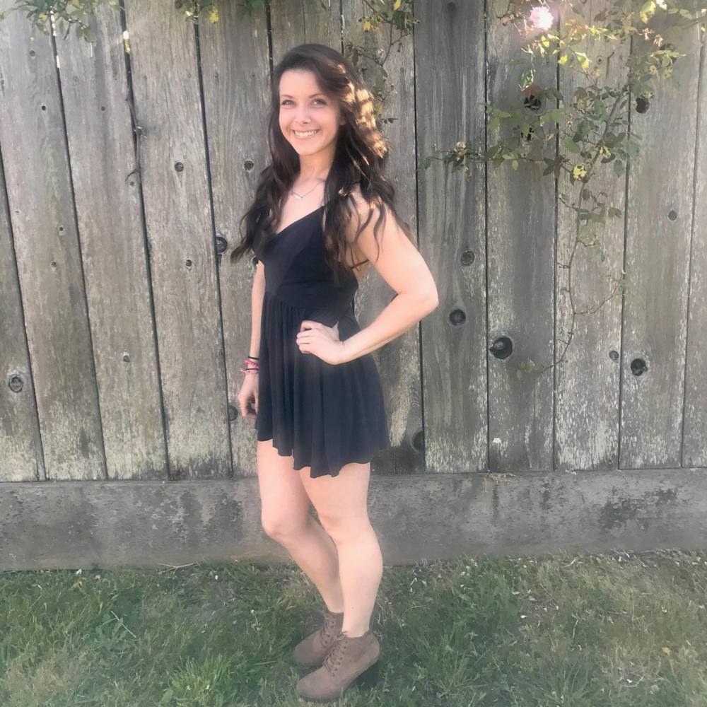 Meet your Posher, Courtney